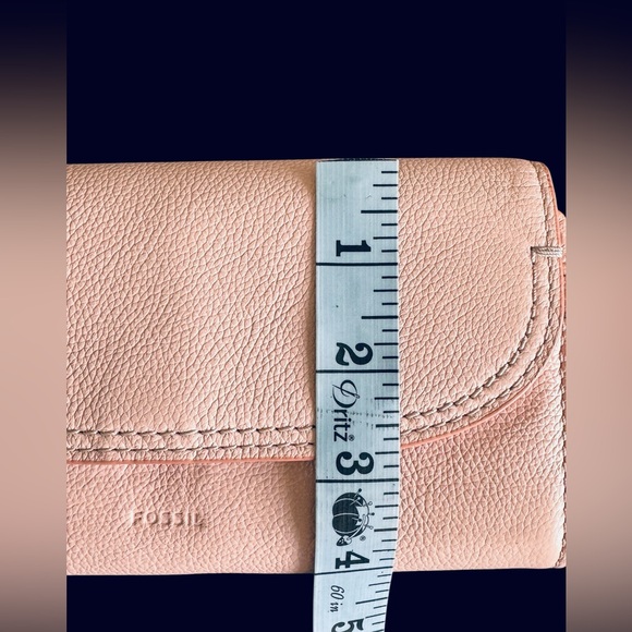 Fossil Pink Leather Women's Wallet / Clutch/ Organizer - Picture 14 of 16
